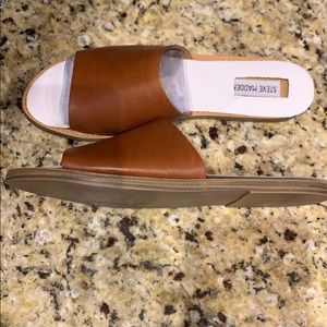 Steve Madden leather sandals